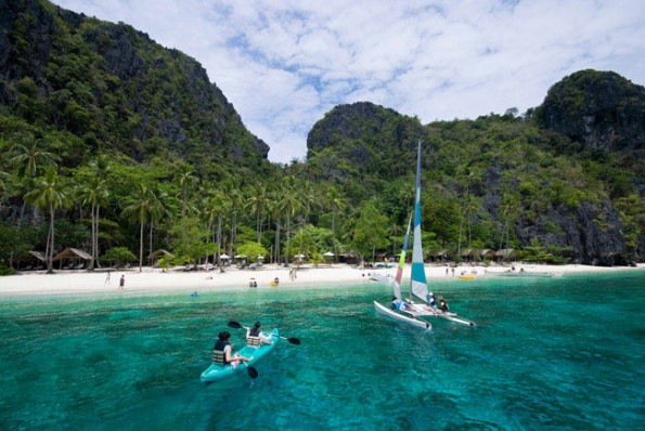 05-el-nido-resorts-activities-relax-at-our-beach-clubs