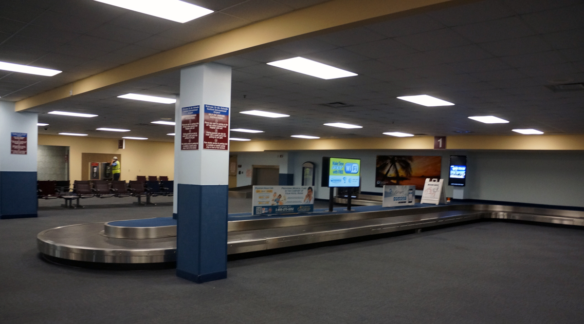 arrivals-and-baggage-claimorlandosanfordairport2012-3_26053